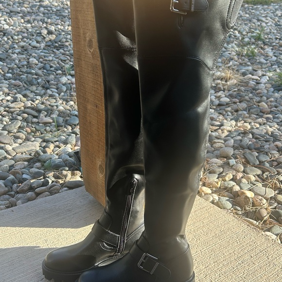 NEW- Women’s Nine West Black Over the Knee Boots sz 5 NaNs Lug - Picture 1 of 7